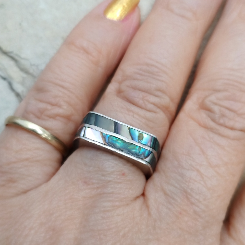 Vintage 925 Sterling silver Abalone Mother of Pearl ring 6